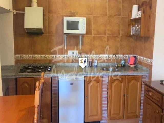 7 slaapkamer Finca/Landhuis te koop in Iznájar - € 299.000 (Ref: 9496686)