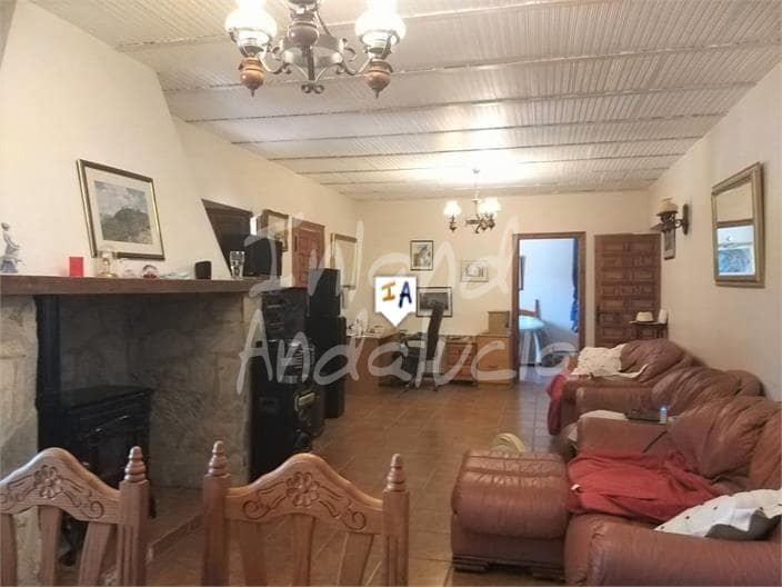 Finca/Casa Rural de 7 habitaciones en Iznájar en venta - 299.000 € (Ref: 9496686)