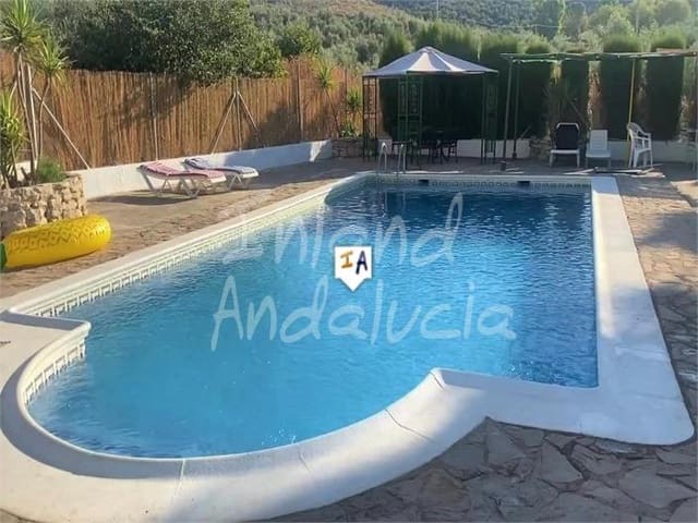 7 slaapkamer Finca/Landhuis te koop in Iznájar - € 299.000 (Ref: 9496686)