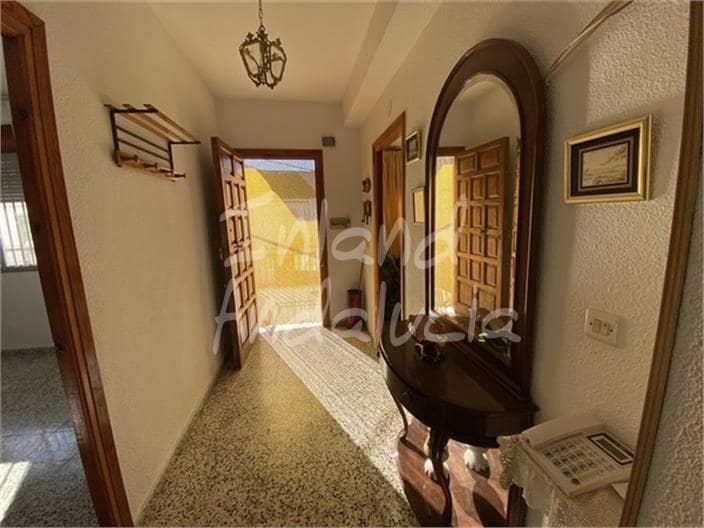 3 bedroom Townhouse for sale in Albunuelas with garage - € 126,000 (Ref: 9508095)