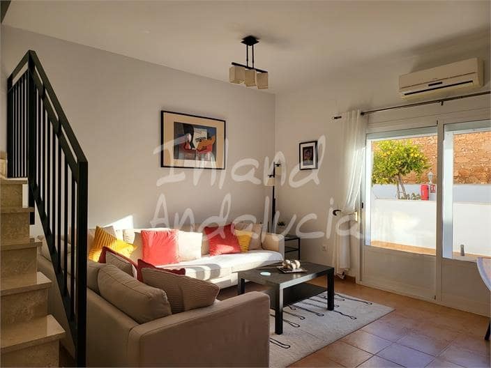 4 Zimmer Haus zu verkaufen in Fuente de Piedra mit Pool Garage - 159.950 € (Ref: 9511941)