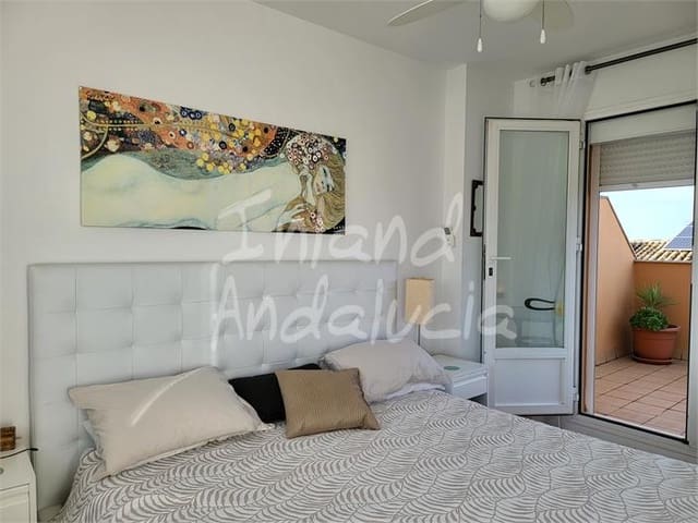 4 Zimmer Haus zu verkaufen in Fuente de Piedra mit Pool Garage - 159.950 € (Ref: 9511941)