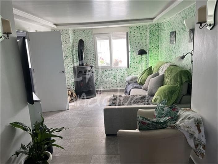 5 sypialnia Dom na sprzedaż w Tozar z basenem garażem - 160 000 € (Ref: 9525952)