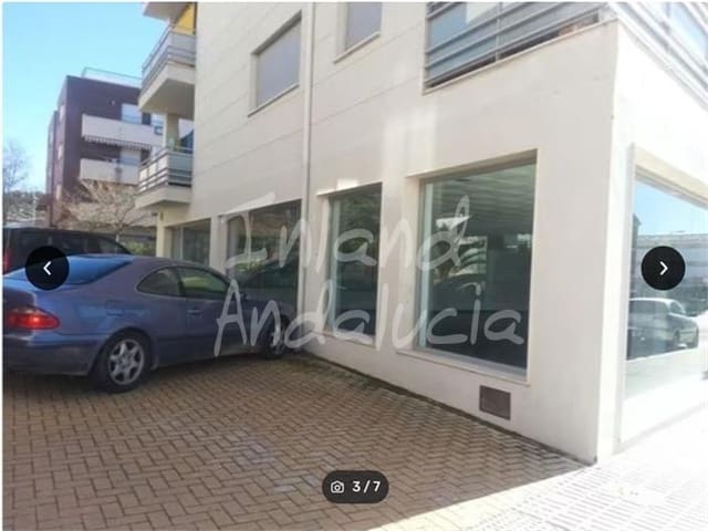 Erhverv til salg i Alcalá la Real - € 255.000 (Ref: 9529214)