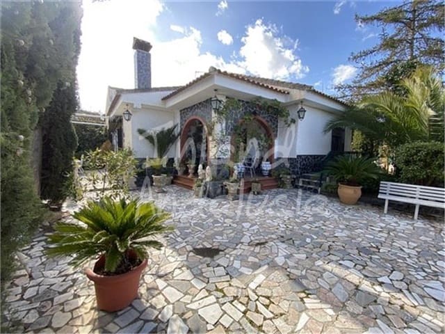3 bedroom Villa for sale in Otura with pool garage - € 325,000 (Ref: 9540574)