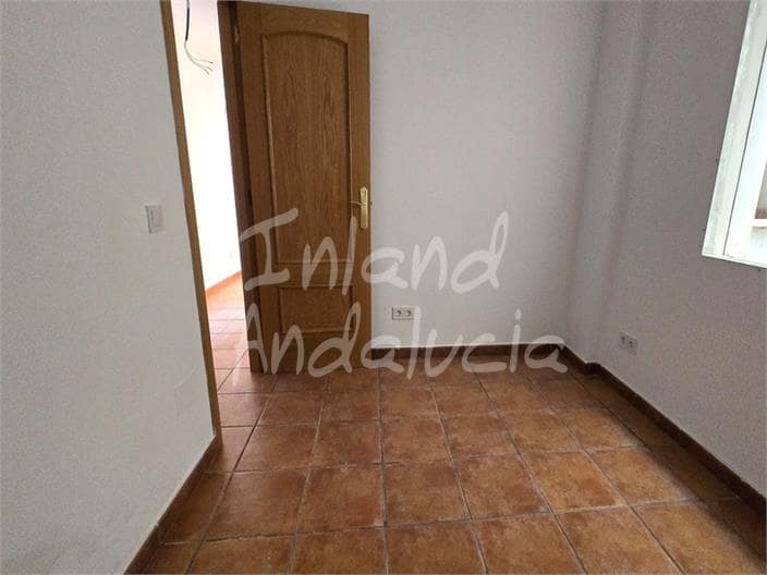 2 sovrum Lägenhet till salu i Alcaucin med pool garage - 99 000 € (Ref: 9550434)