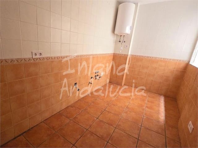 2 sovrum Lägenhet till salu i Alcaucín med pool garage - 99 000 € (Ref: 9550434)