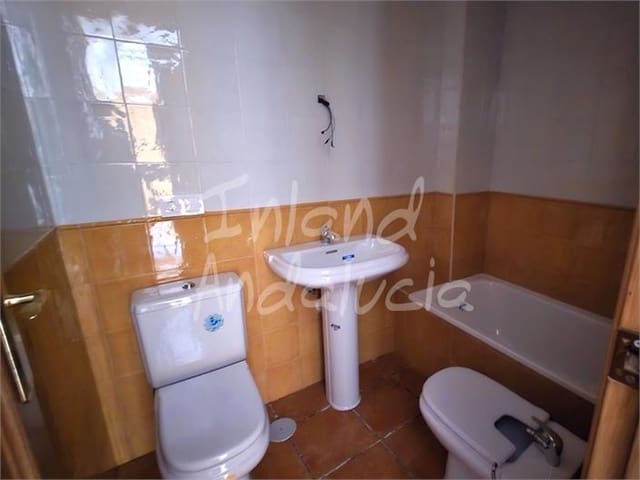 2 sovrum Lägenhet till salu i Alcaucín med pool garage - 99 000 € (Ref: 9550434)