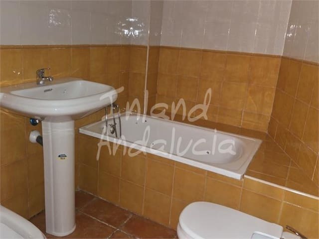 1 sovrum Lägenhet till salu i Alcaucín med pool garage - 79 000 € (Ref: 9550437)