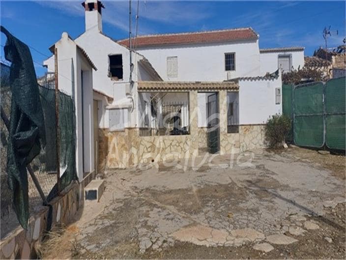 Finca/Casa Rural de 3 habitaciones en Algarinejo en venta con piscina garaje - 77.000 € (Ref: 9564170)