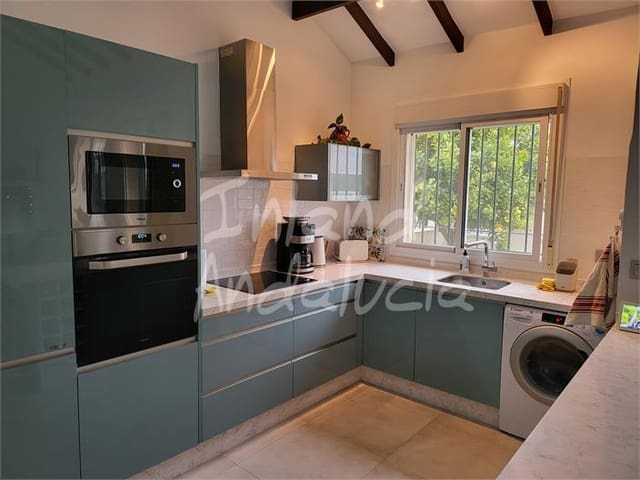 3 Zimmer Villa zu verkaufen in Fuente de Piedra mit Garage - 150.000 € (Ref: 9567905)