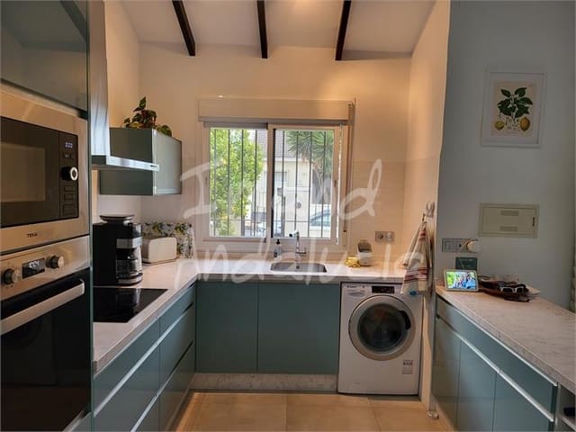 3 Zimmer Villa zu verkaufen in Fuente de Piedra mit Garage - 150.000 € (Ref: 9567905)