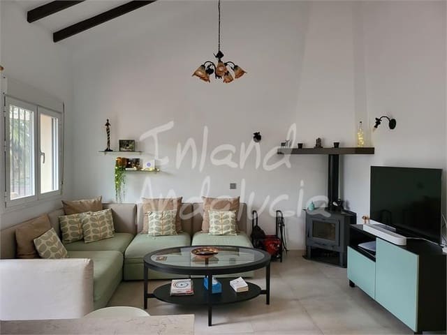 3 Zimmer Villa zu verkaufen in Fuente de Piedra mit Garage - 150.000 € (Ref: 9567905)