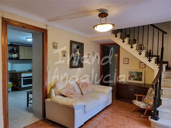 3 slaapkamer Huis te koop in Humilladero - € 129.950 (Ref: 9567906)