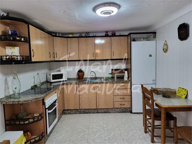 3 slaapkamer Huis te koop in Humilladero - € 129.950 (Ref: 9567906)