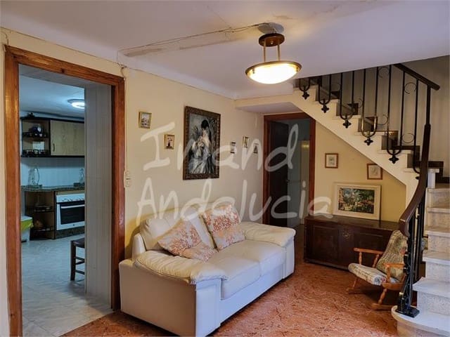 3 slaapkamer Huis te koop in Humilladero - € 129.950 (Ref: 9567906)