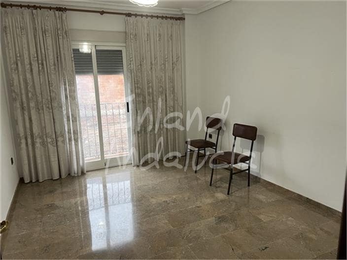 4 bedroom Apartment for sale in Castillo de Locubin - € 102,000 (Ref: 9590606)