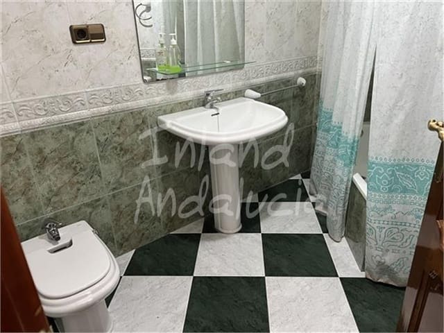 4 Zimmer Apartment zu verkaufen in Castillo de Locubín - 102.000 € (Ref: 9590606)