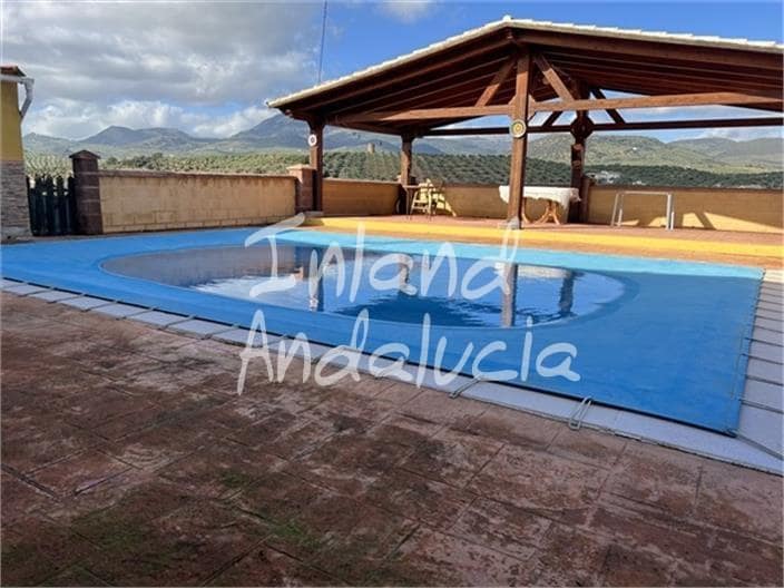 2 chambre Finca/Maison de Campagne à vendre à Castillo de Locubin avec garage - 170 000 € (Ref: 9598513)