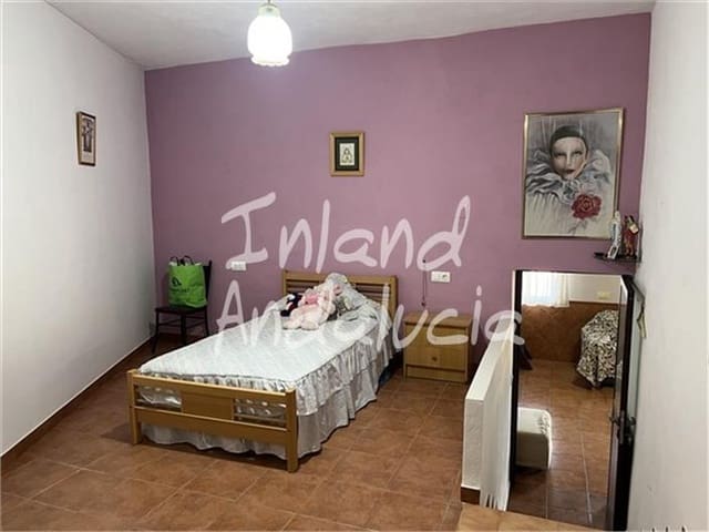 2 soveværelse Finca/Landehus til salg i Castillo de Locubín med garage - € 170.000 (Ref: 9598513)