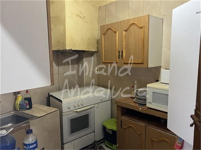 Casa de 4 habitaciones en Castillo de Locubín en venta con garaje - 24.000 € (Ref: 9598514)