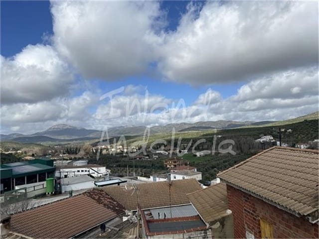 Casa de 4 habitaciones en Castillo de Locubín en venta con garaje - 24.000 € (Ref: 9598514)