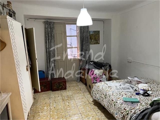 8 Zimmer Haus zu verkaufen in Castillo de Locubín - 96.000 € (Ref: 9614568)