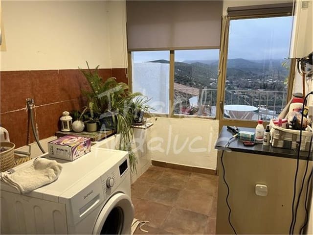 8 Zimmer Haus zu verkaufen in Castillo de Locubín - 96.000 € (Ref: 9614568)