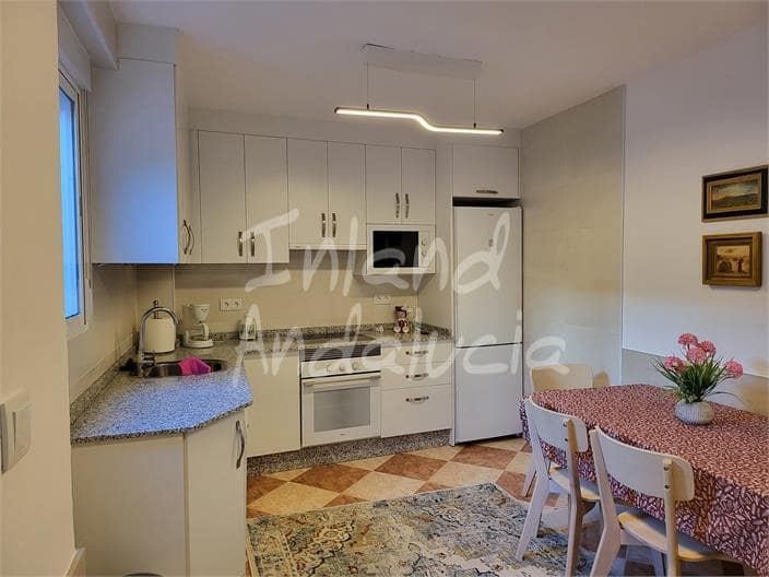 4 slaapkamer Huis te koop in Rute - € 130.000 (Ref: 9614569)