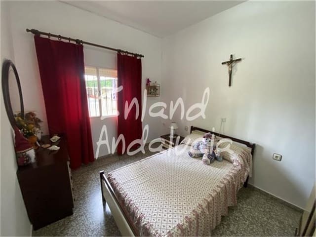 Local Comercial de 4 habitaciones en Montefrío en venta con piscina garaje - 312.000 € (Ref: 9625132)