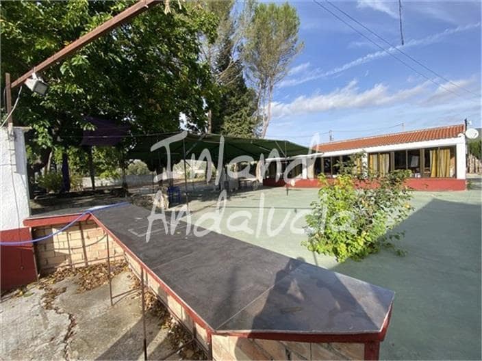 Local Comercial de 4 habitaciones en Montefrío en venta con piscina garaje - 312.000 € (Ref: 9625132)