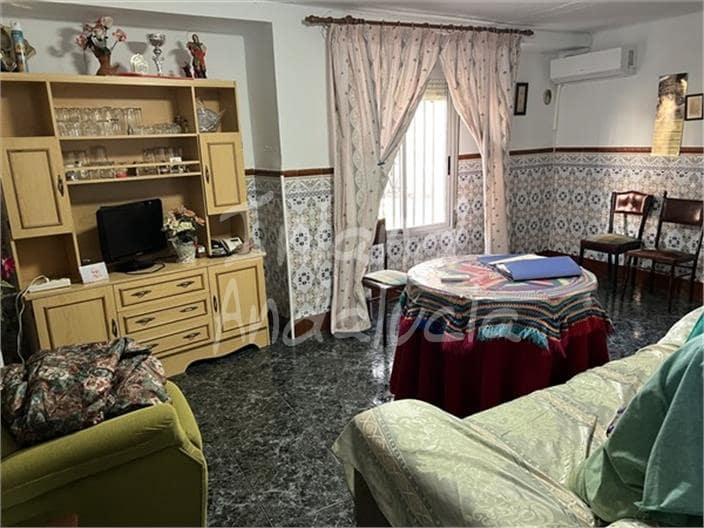 4 soverom Hus til salgs i Charilla - € 57 000 (Ref: 9627064)