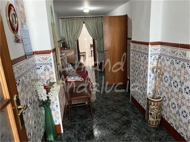 4 soverom Hus til salgs i Charilla, Alcalá la Real - € 57 000 (Ref: 9627064)