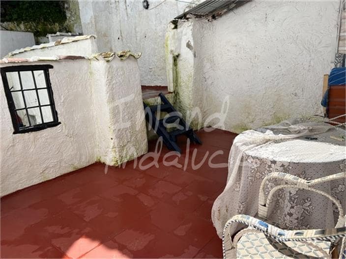 2 bedroom Townhouse for sale in Castillo de Locubin - € 38,000 (Ref: 9633696)