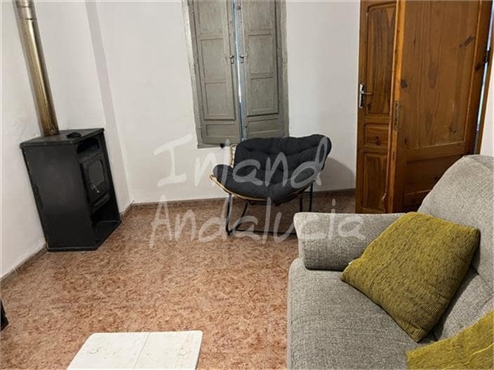 4 sypialnia Dom na sprzedaż w Castillo de Locubin - 72 000 € (Ref: 9643655)