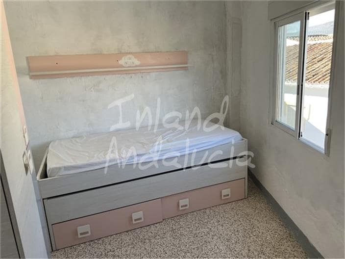 4 chambre Maison de Ville à vendre à Castillo de Locubin avec garage - 53 000 € (Ref: 9651033)