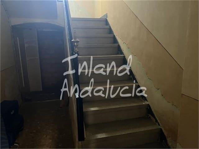 4 sovrum Lägenhet till salu i Alcalá la Real - 69 900 € (Ref: 9658147)