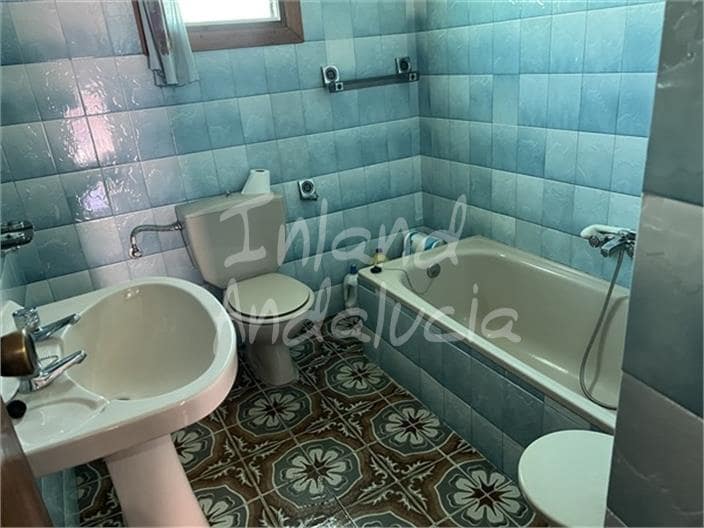 Casa de 3 habitaciones en La Rabita en venta - 126.000 € (Ref: 9665727)