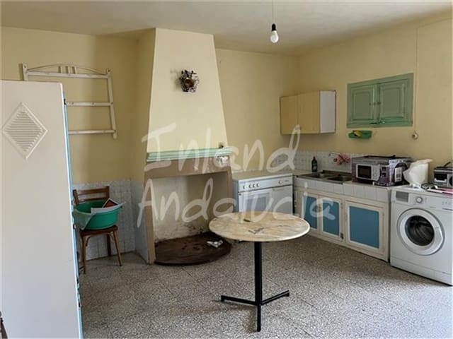 Casa de 3 habitaciones en La Rabita, Alcalá la Real en venta - 126.000 € (Ref: 9665727)