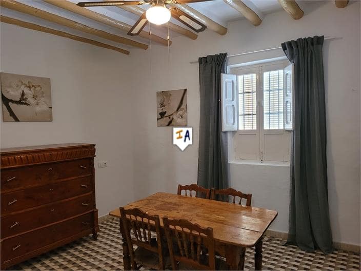 4 bedroom Townhouse for sale in Cuevas de San Marcos - € 69,950 (Ref: 9669765)