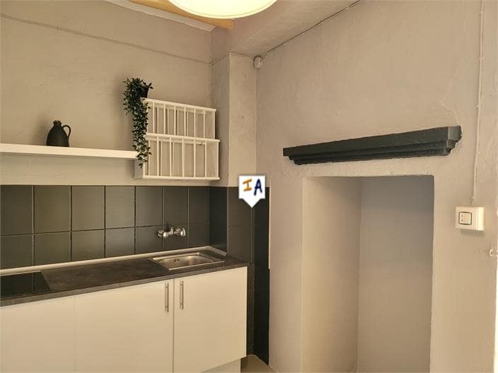 4 bedroom Townhouse for sale in Cuevas de San Marcos - € 69,950 (Ref: 9669765)