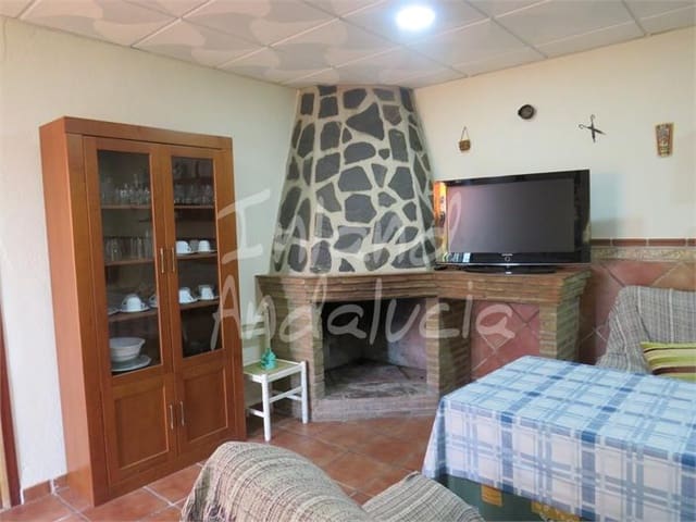 Chalet de 2 habitaciones en La Carrasca, Martos en venta con piscina garaje - 137.000 € (Ref: 9673708)