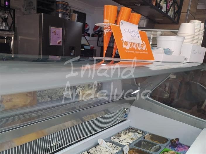 2 slaapkamer Commercieel te koop in Antequera - € 395.000 (Ref: 9676645)