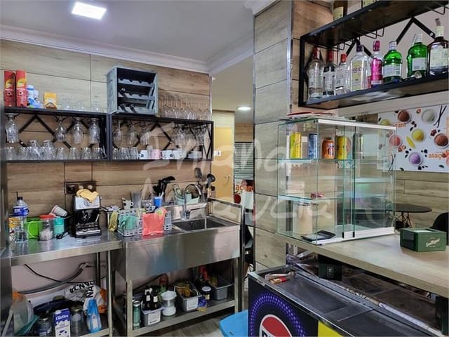 2 slaapkamer Commercieel te koop in Antequera - € 395.000 (Ref: 9676645)