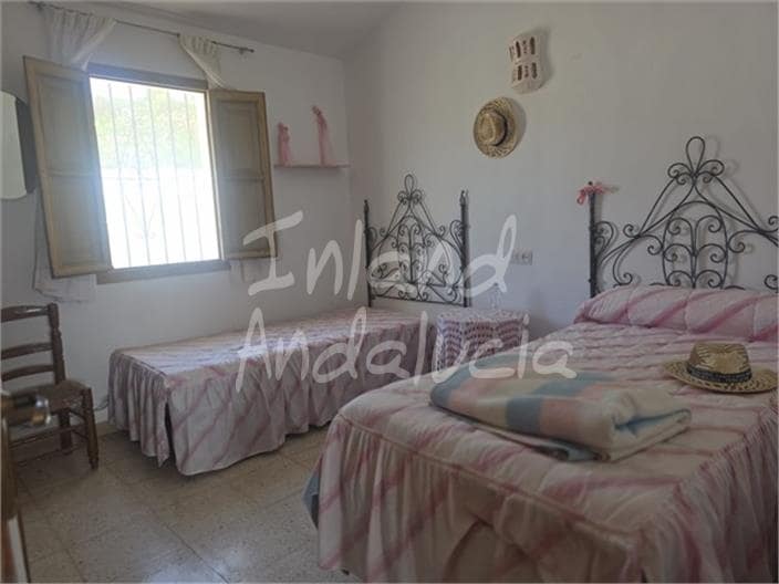 3 makuuhuone Maalaistalo myytävänä paikassa Competa mukana 
autotalli - 350 000 € (Ref: 9679370)