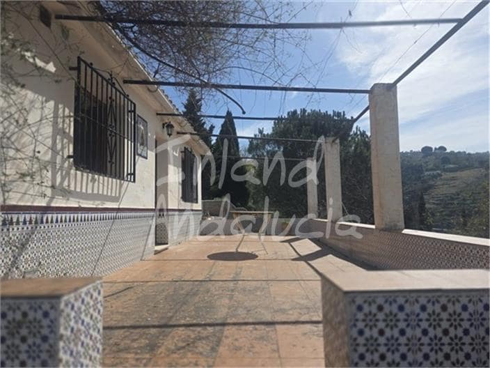 3 makuuhuone Maalaistalo myytävänä paikassa Competa mukana 
autotalli - 350 000 € (Ref: 9679370)