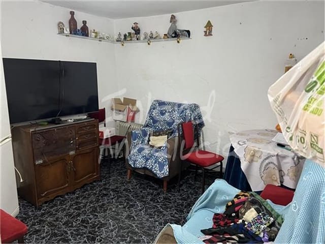 4 soveværelse Byhus til salg i Alcalá la Real - € 49.999 (Ref: 9685895)