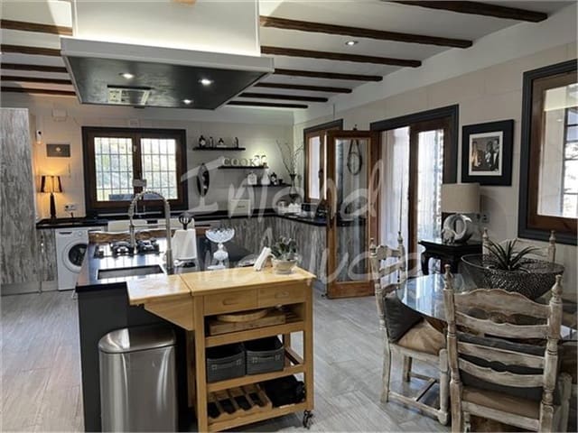 2 Zimmer Finca/Landgut zu verkaufen in Ermita Nueva, Alcalá la Real mit Pool Garage - 370.000 € (Ref: 9685897)