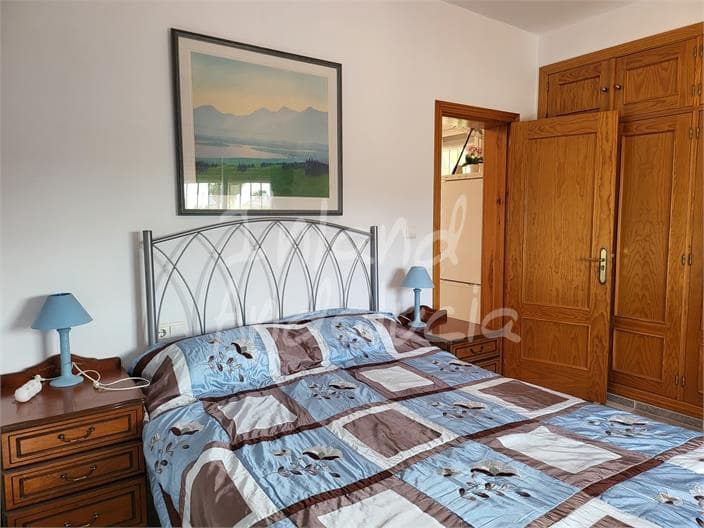 4 bedroom Villa for sale in Puente Genil with pool garage - € 350,000 (Ref: 9714375)