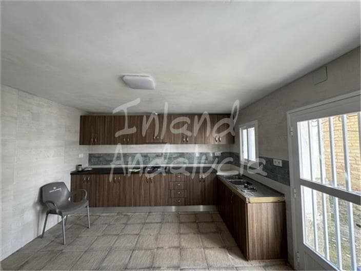 5 bedroom Finca/Country House for sale in Trevelez with garage - € 66,000 (Ref: 9719355)